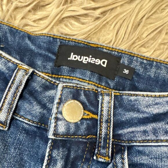 Desigual flower jeans size 36 (us XS) - Picture 3 of 6